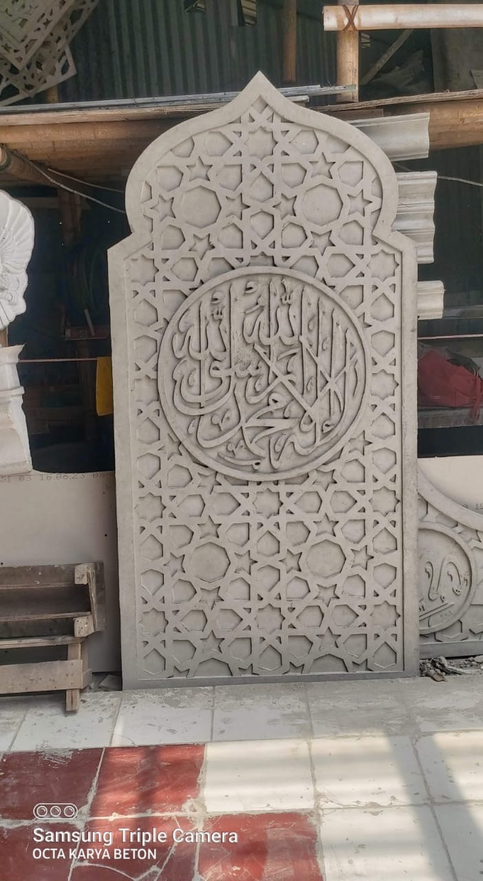 proyek 2 mihrab mushola